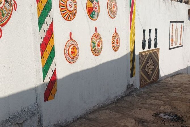2 Days Harar Tours - The hyena feeding ritual after dark