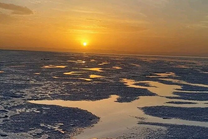 3 Day Danakil Depression Dallol & Ertale Tours - Day 1: Ragad salt mines, Dallol, and Lake Assal