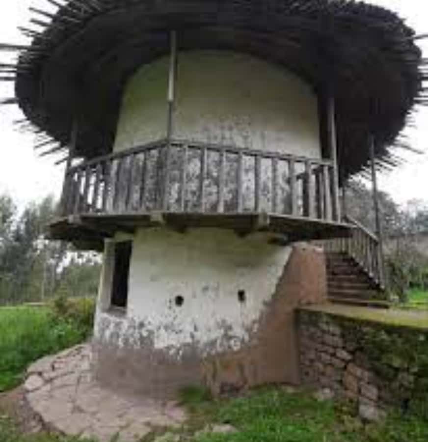 Addis Ababa: Entoto hill and Mercato Market layover tour - Entoto Maryam Church and its 19th-century story
