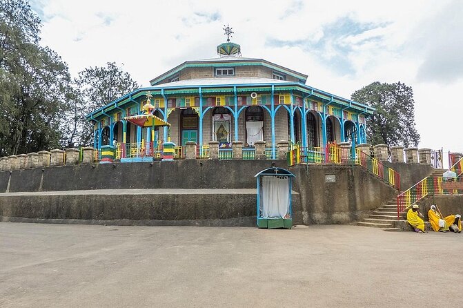 Addis Ababa +Mount Entoto View Point,Museums Palace Market Tours - Bargain for cotton goods at Shiro Meda Market