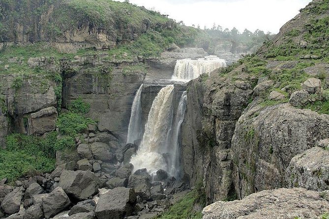 Day Trip From Addis Ababa To Debre Libanos & Portuguese Bridge - Walking to Portuguese Bridge