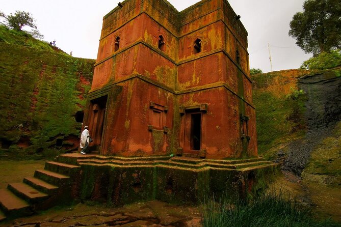Lalibela churches , church museum & Yemrehan kirstose ( cave church) - A church service and coffee in a local home