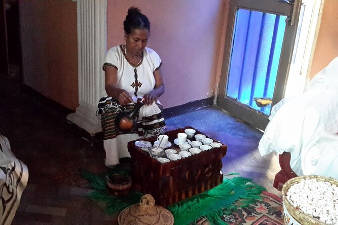 Private Ethiopian Home Cooking Class in Addis Ababa with Transfer - Cooking two Ethiopian dishes with Hilena