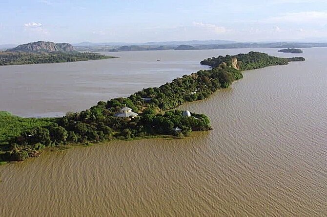 Private Guided Tours To Bahir Dar Lake Tana Monastery & Blue Nile Waterfalls - Ura Kidane Mihret and the value of a local guide